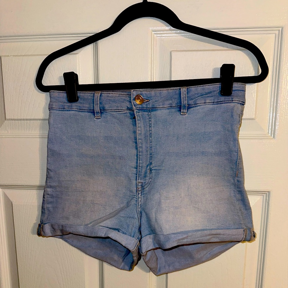 Light Wash Stretch Denim Shorts - Size 10